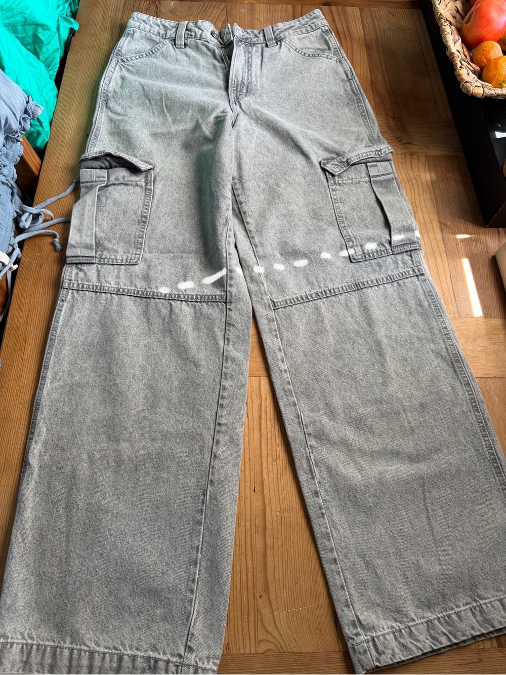 Grey Wide-Leg Cargo Jeans